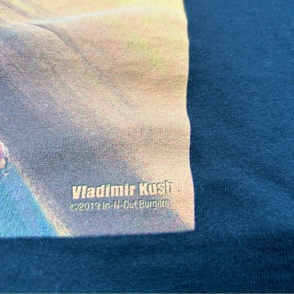 In-N-Out Burger Shirt Mens Medium 70th Anniversary Souvenir Tee Vladimir Kush - Picture 5 of 6